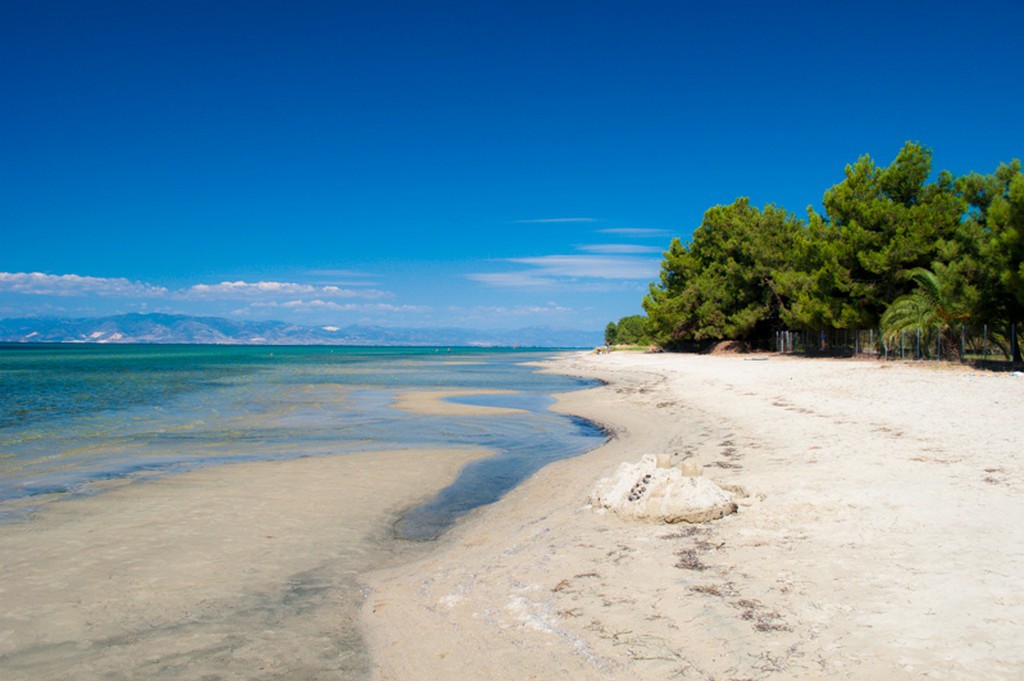 skala-rachoni-city-beach-thassos-1