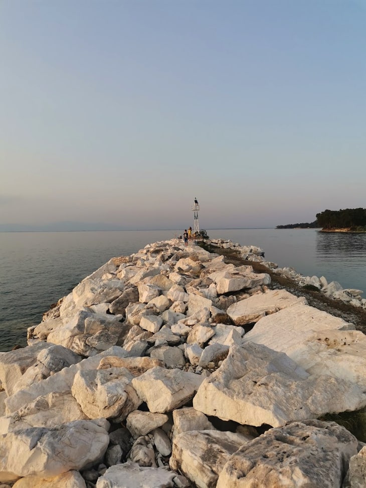 Small Dock in Skala Rachoni