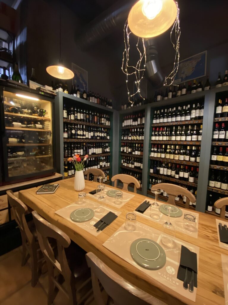 bar winiarski w Salonikach