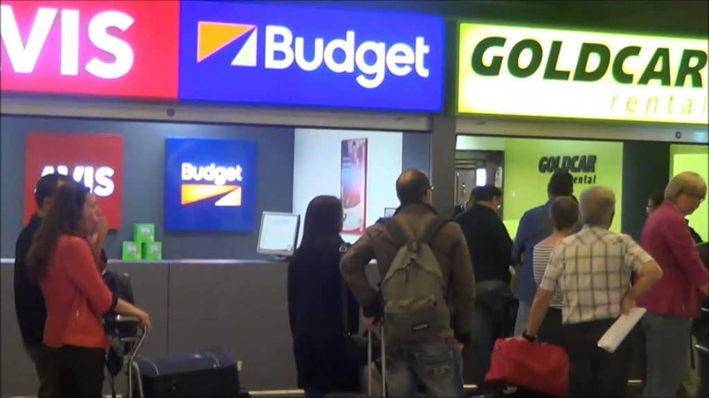 Queue at the airport