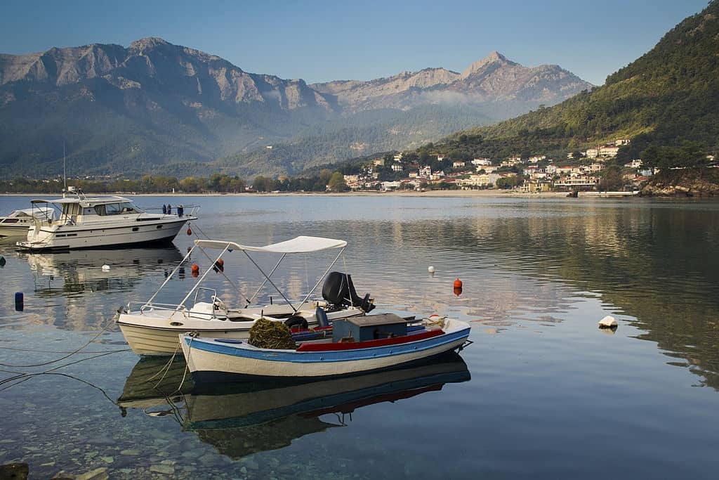 Spokojny poranek w Skala Potamia Thassos